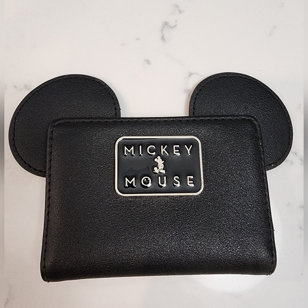 DISNEY Mickey Mouse ID Wallet.  Authentic!